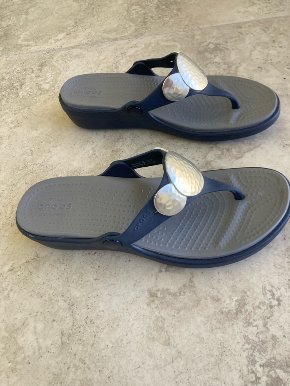 CROCS Navy and Gray Wedge Thong Sandals with Hammered Silver Discs - Picture 5 of 8